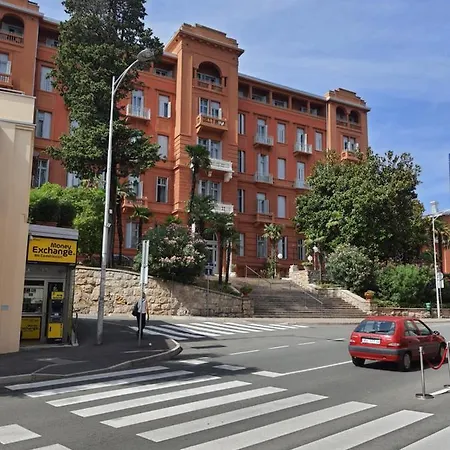 Apartment Family Center Opatija
